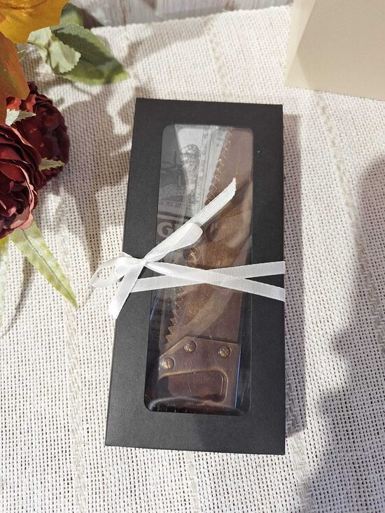 Šokolādes instruments - zāģis